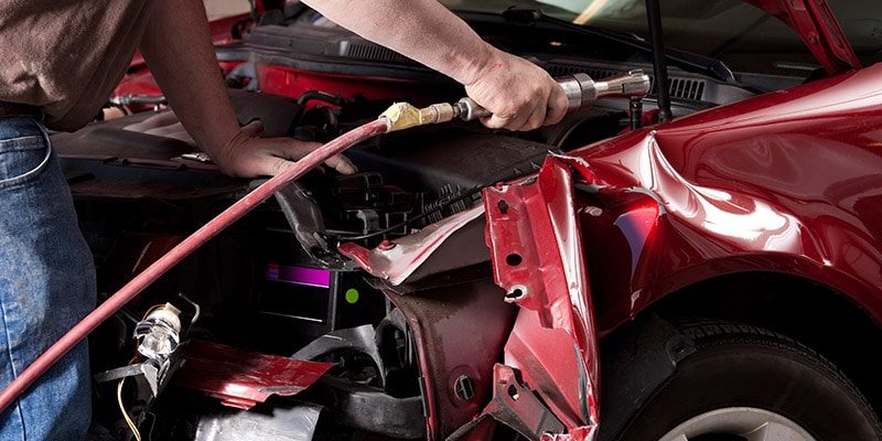 Unfallreparatur und Karosseriearbeiten